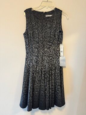 Eliza J Black and White Printed Sleeveless Fit-and-Flare Dress